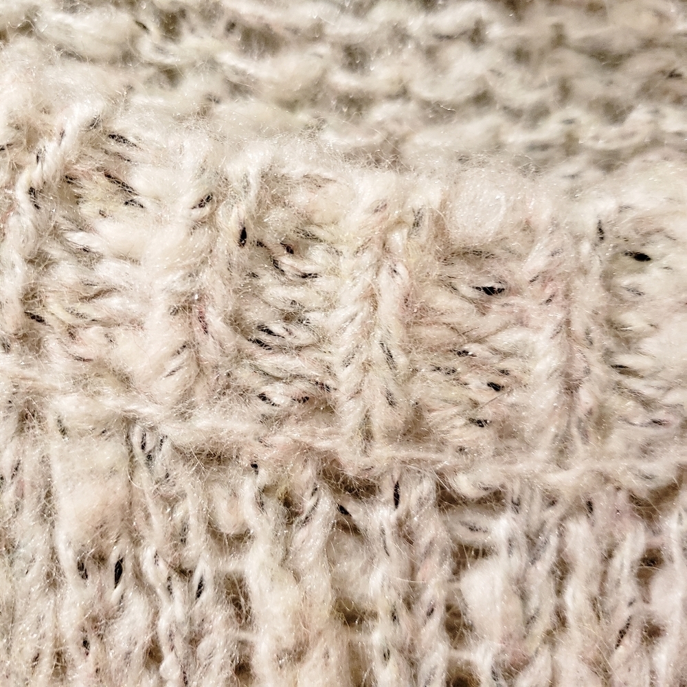 Forever 21 Long Sleeve Knit Sweater - Picture 4 of 7